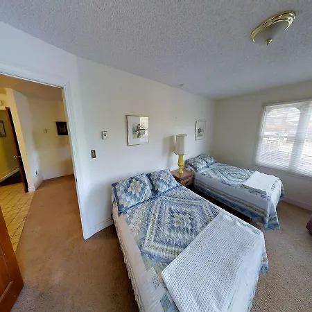 Dodgeton Creek Inn-2